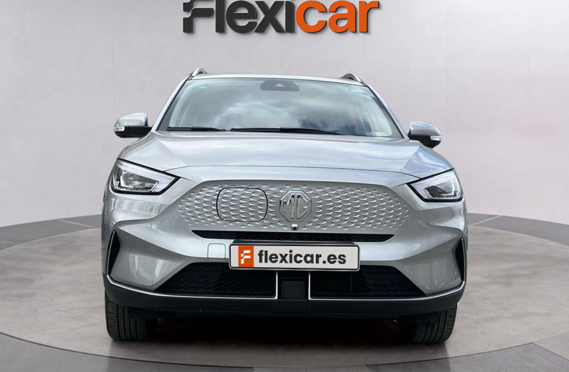 MG ZS 72.6 kWh Luxury OBC 11 kW