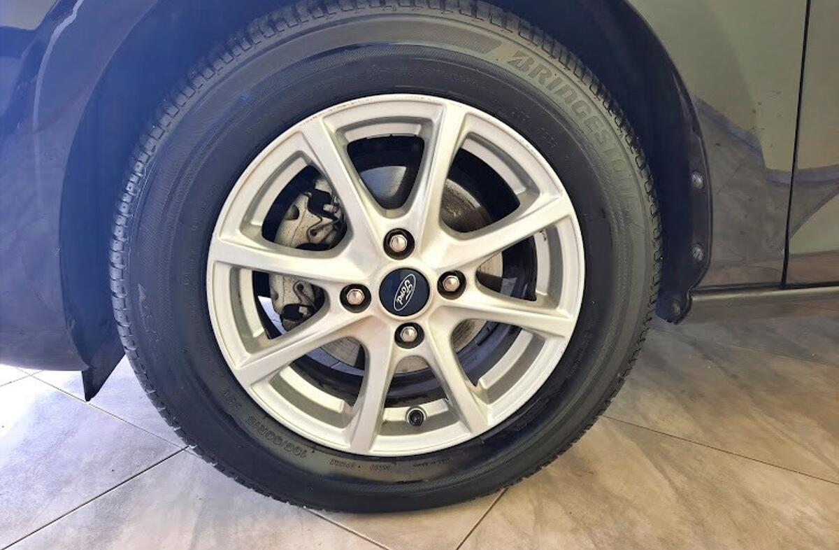 FORD Fiesta 1.1 Ti-VCT Connected