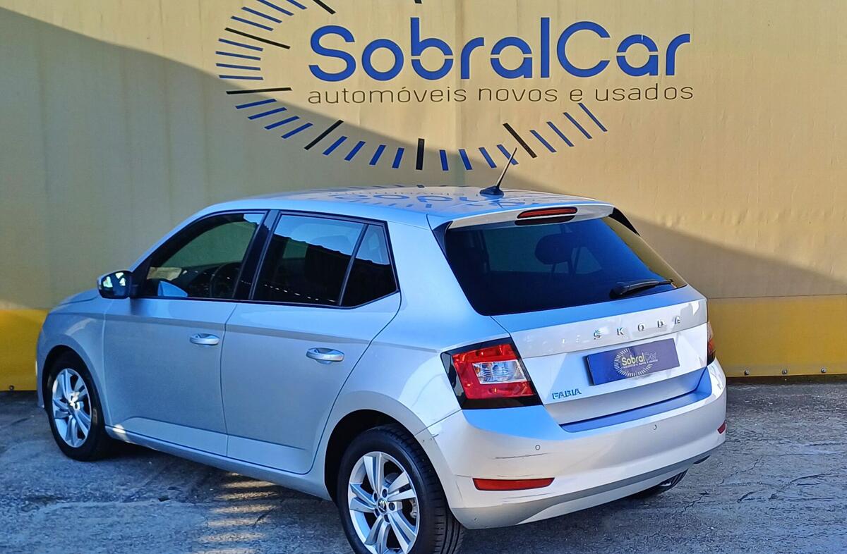 SKODA Fabia 1.0 TSI Ambition DSG