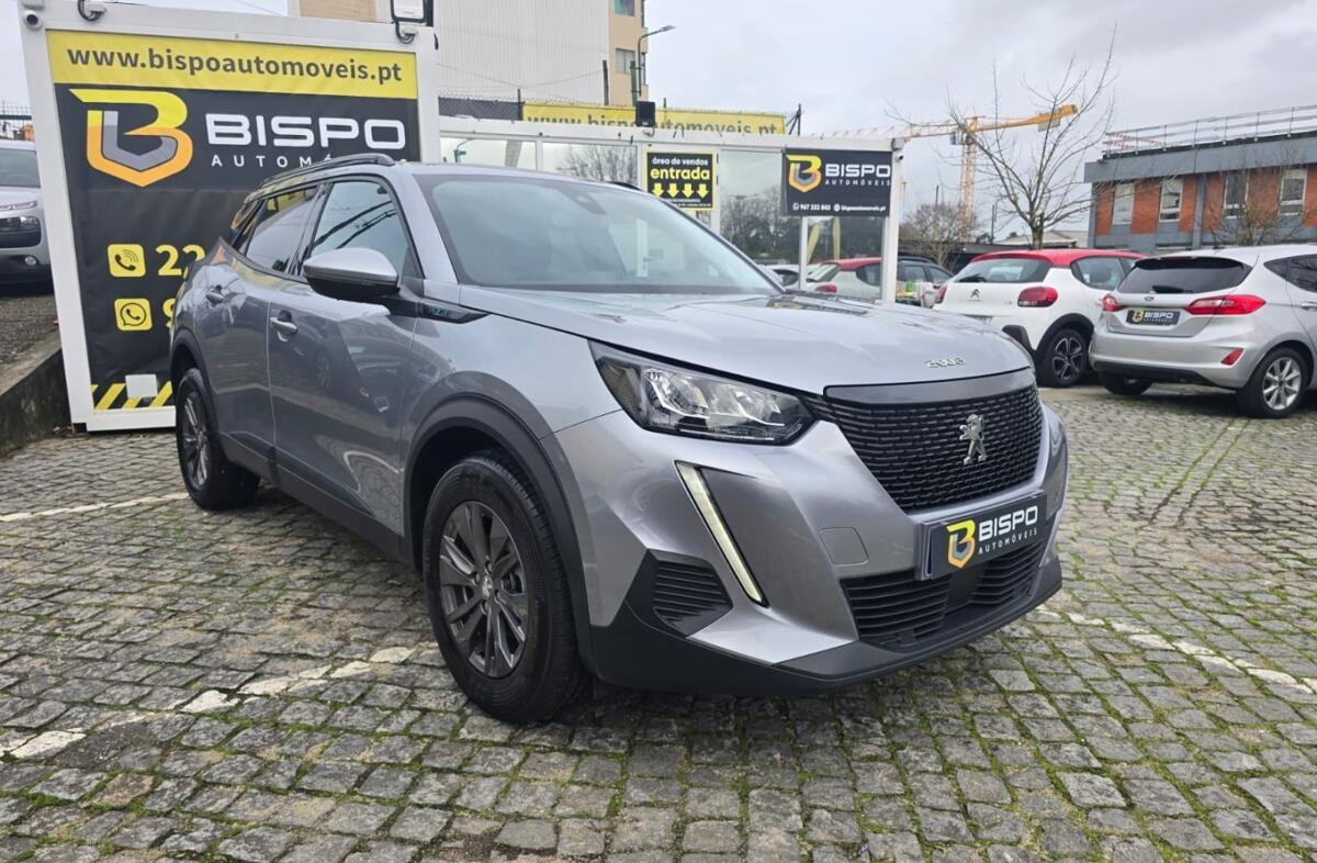 PEUGEOT 2008 1.2 PureTech GT