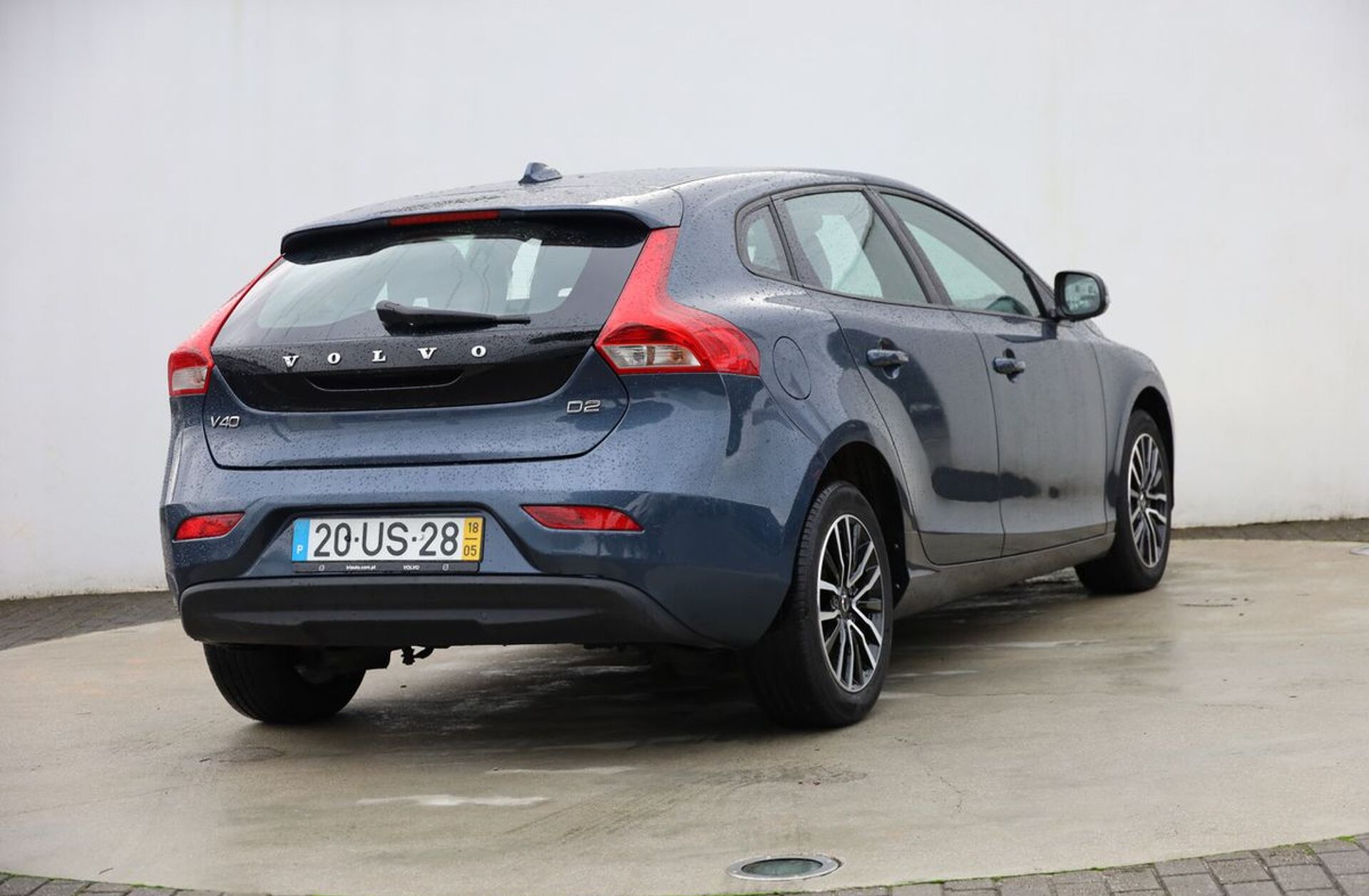 VOLVO V40 2.0 D2 Momentum