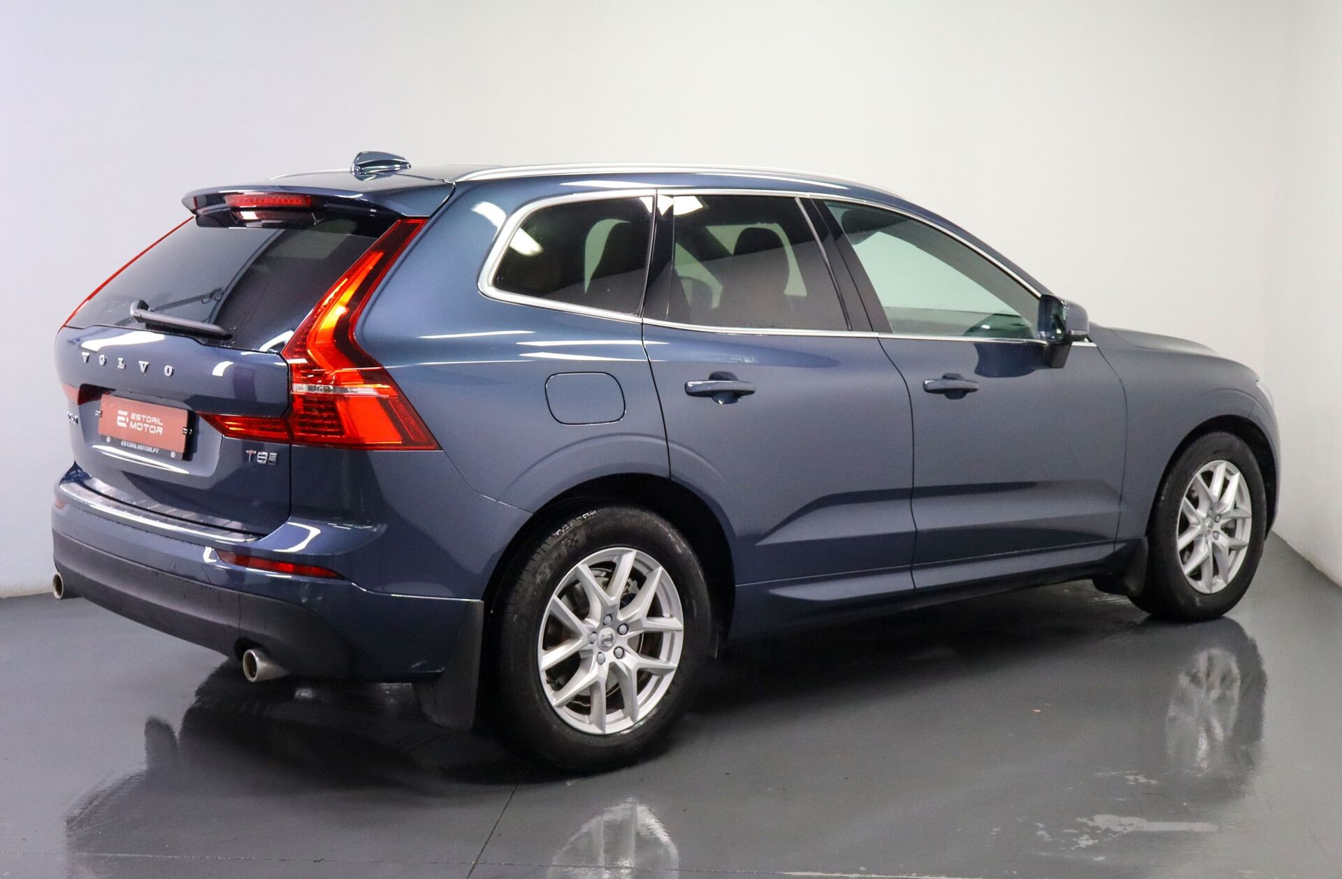 VOLVO XC60 2.0 T8 PHEV Inscription AWD