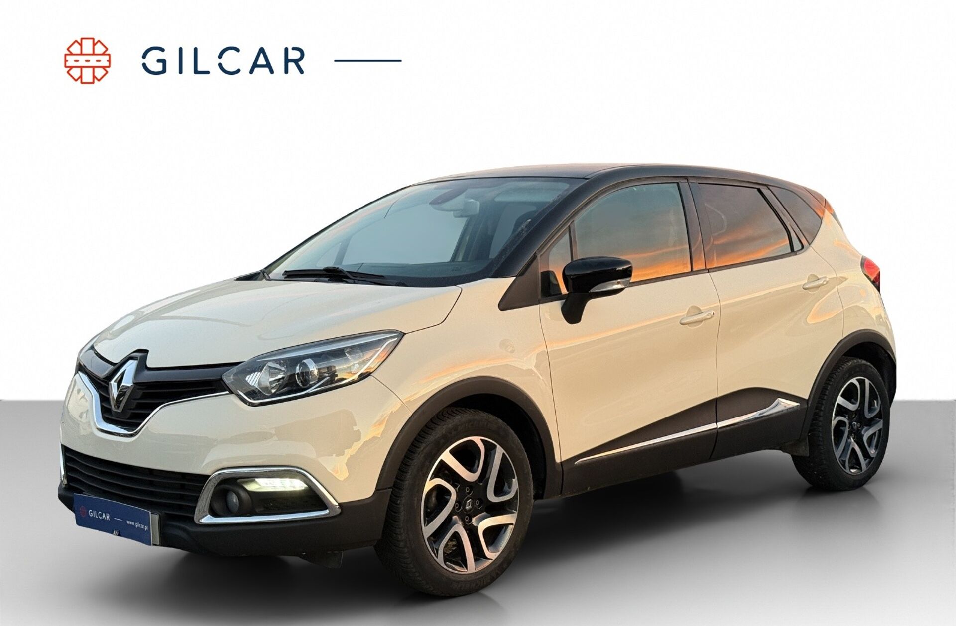 RENAULT Captur 0.9 TCE Exclusive