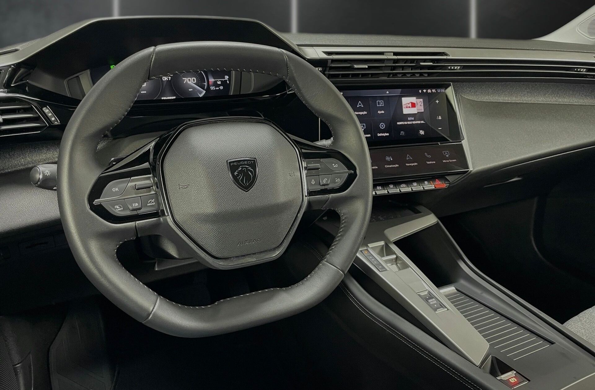 PEUGEOT 408 1.2 PureTech Allure EAT8