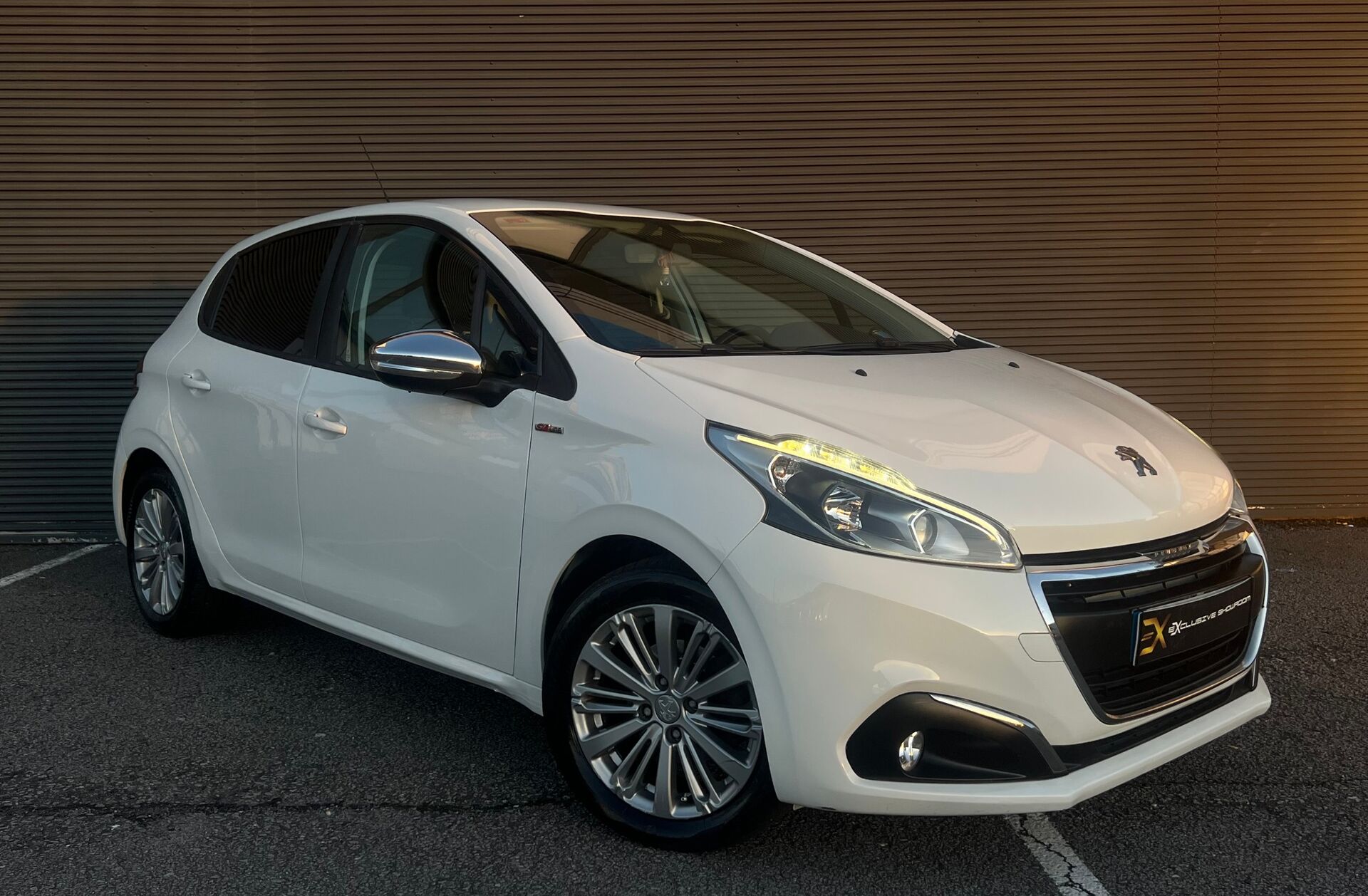 PEUGEOT 208 1.2 PureTech Allure