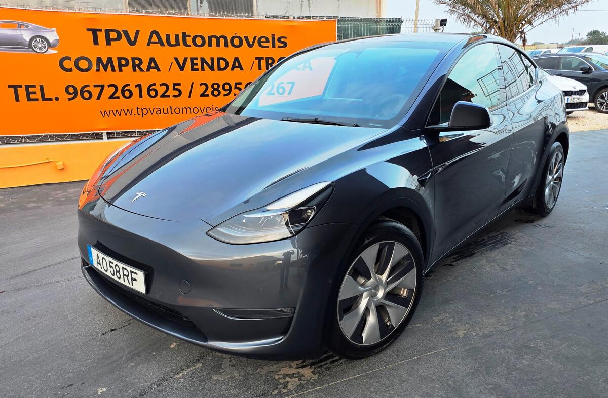 TESLA Model Y Long Range Tração Integral
