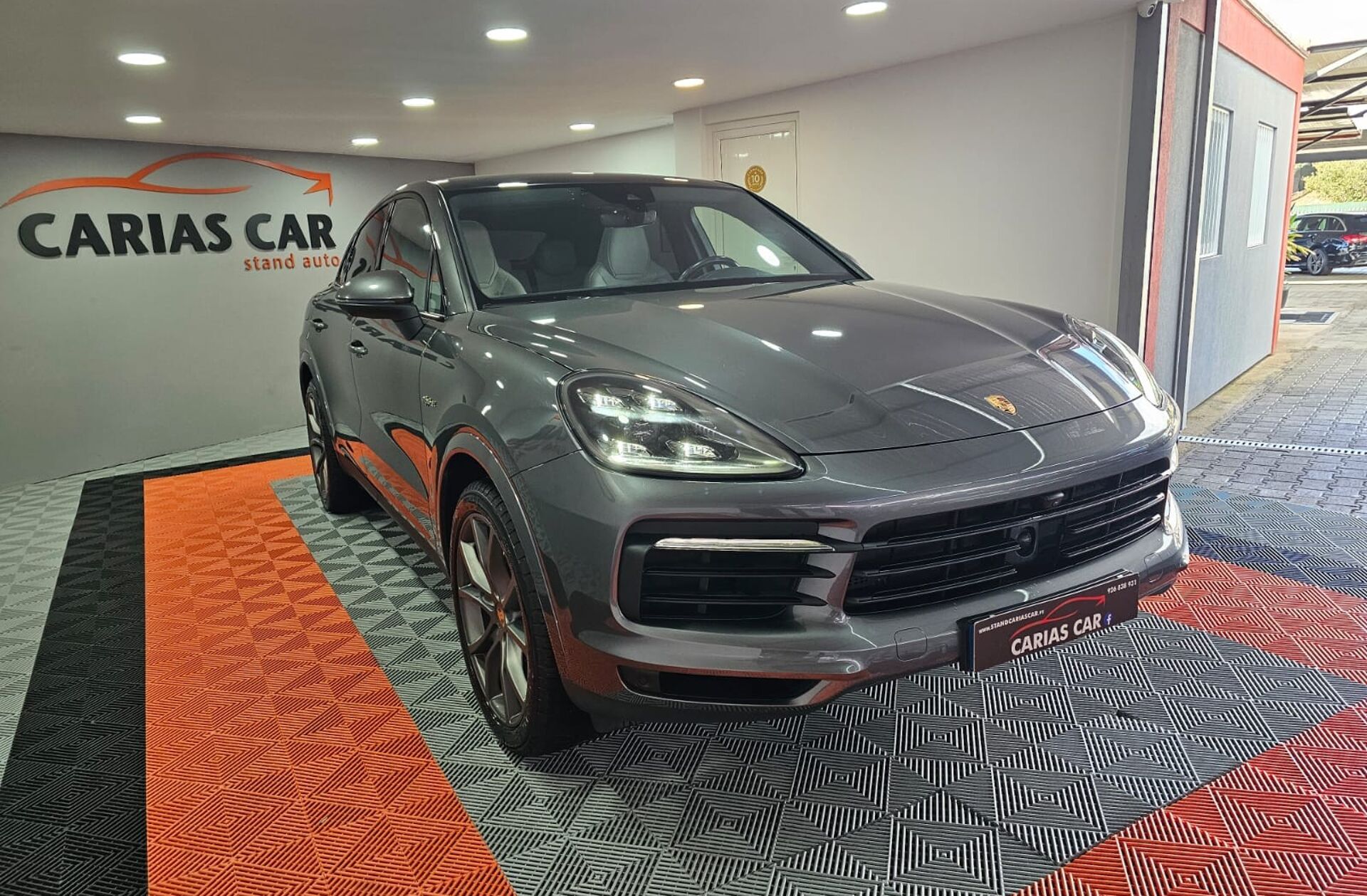PORSCHE Cayenne E-Hybrid