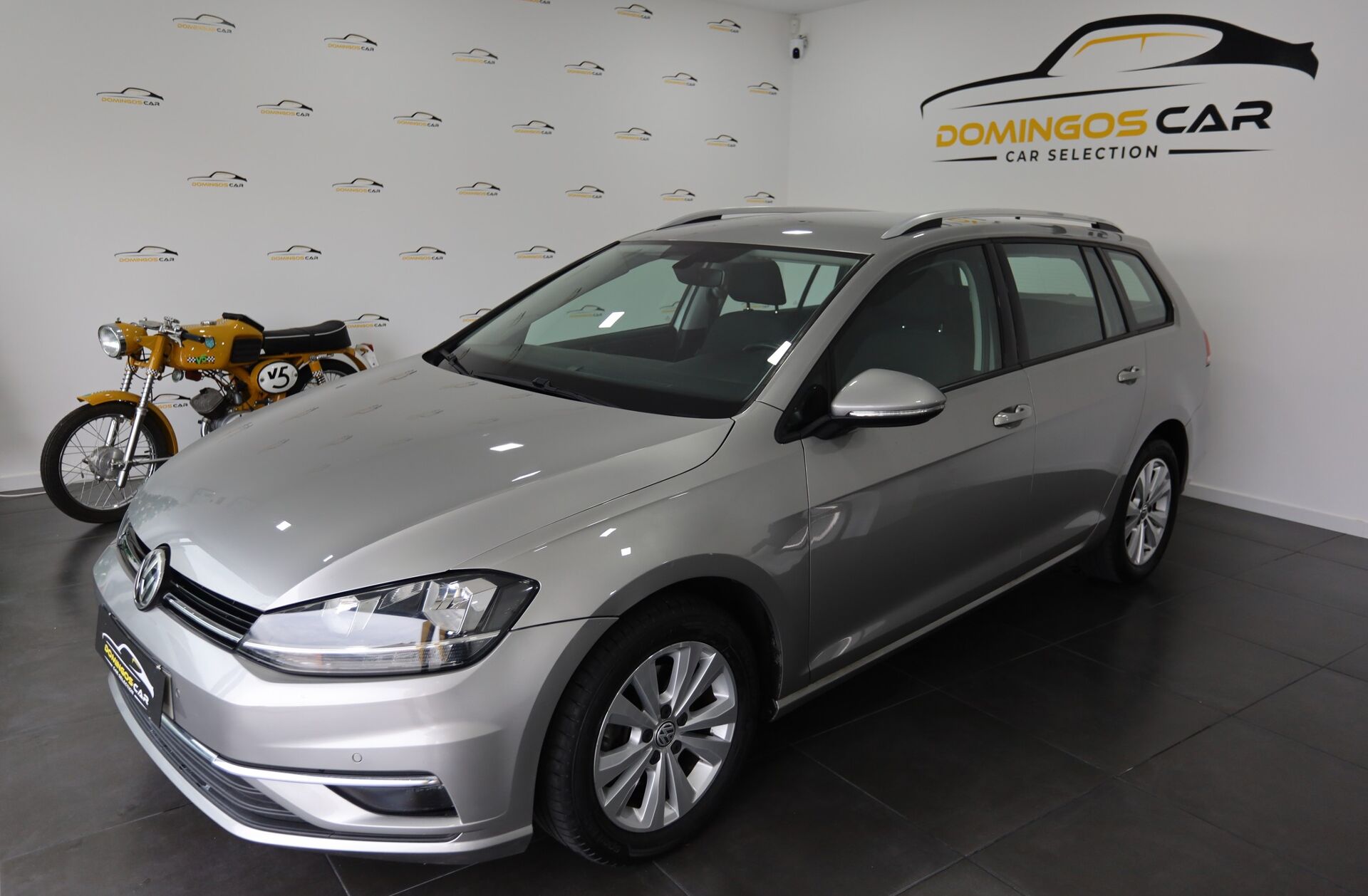 VOLKSWAGEN Golf V.1.6 TDI Confortline