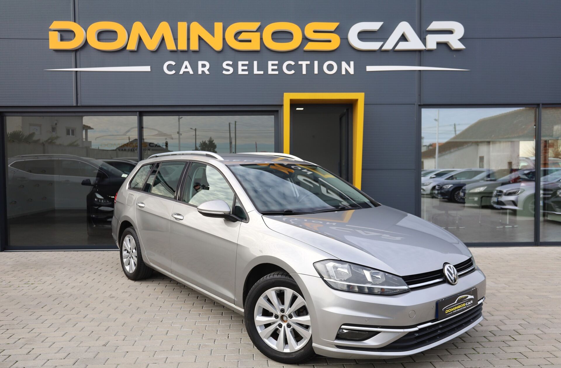 VOLKSWAGEN Golf V.1.6 TDI Confortline