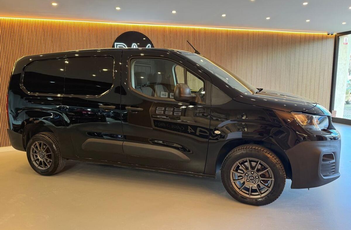 PEUGEOT Partner 1.5 BlueHDi Pro Longa