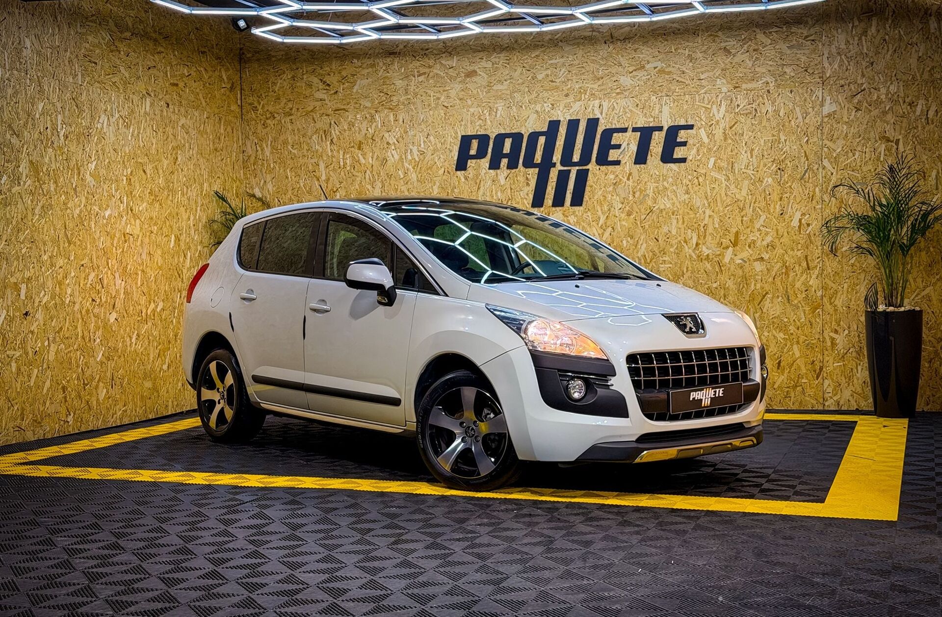 PEUGEOT 3008 1.6 HDi Sport