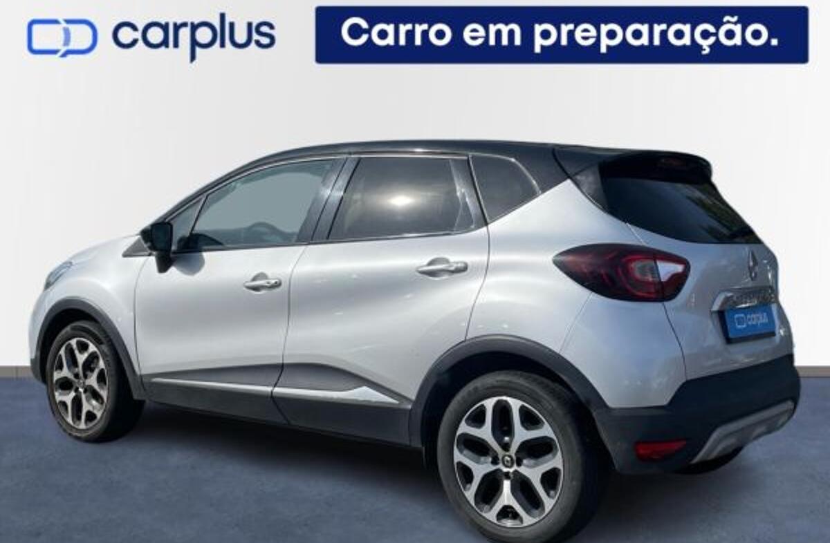 RENAULT Captur 0.9 TCe Exclusive