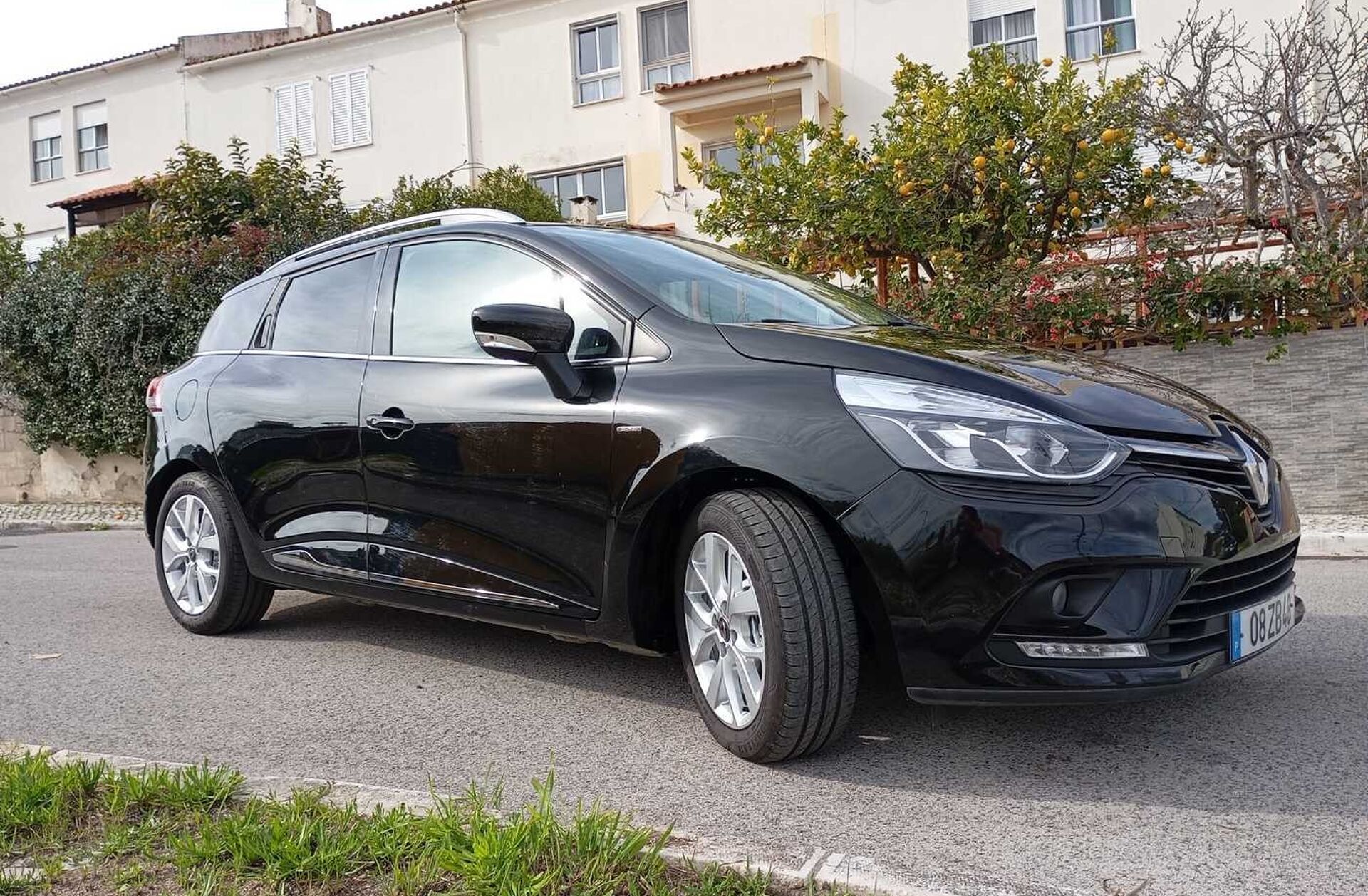 RENAULT Clio 1.5 dCi Limited