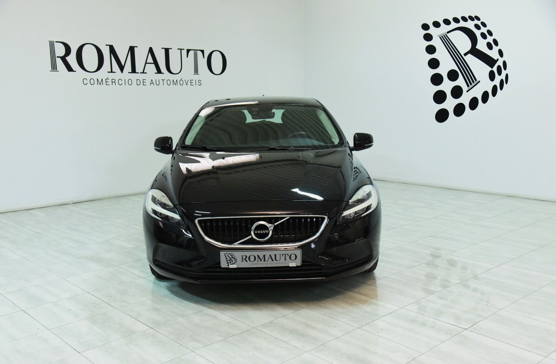 VOLVO V40 2.0 D3 Momentum