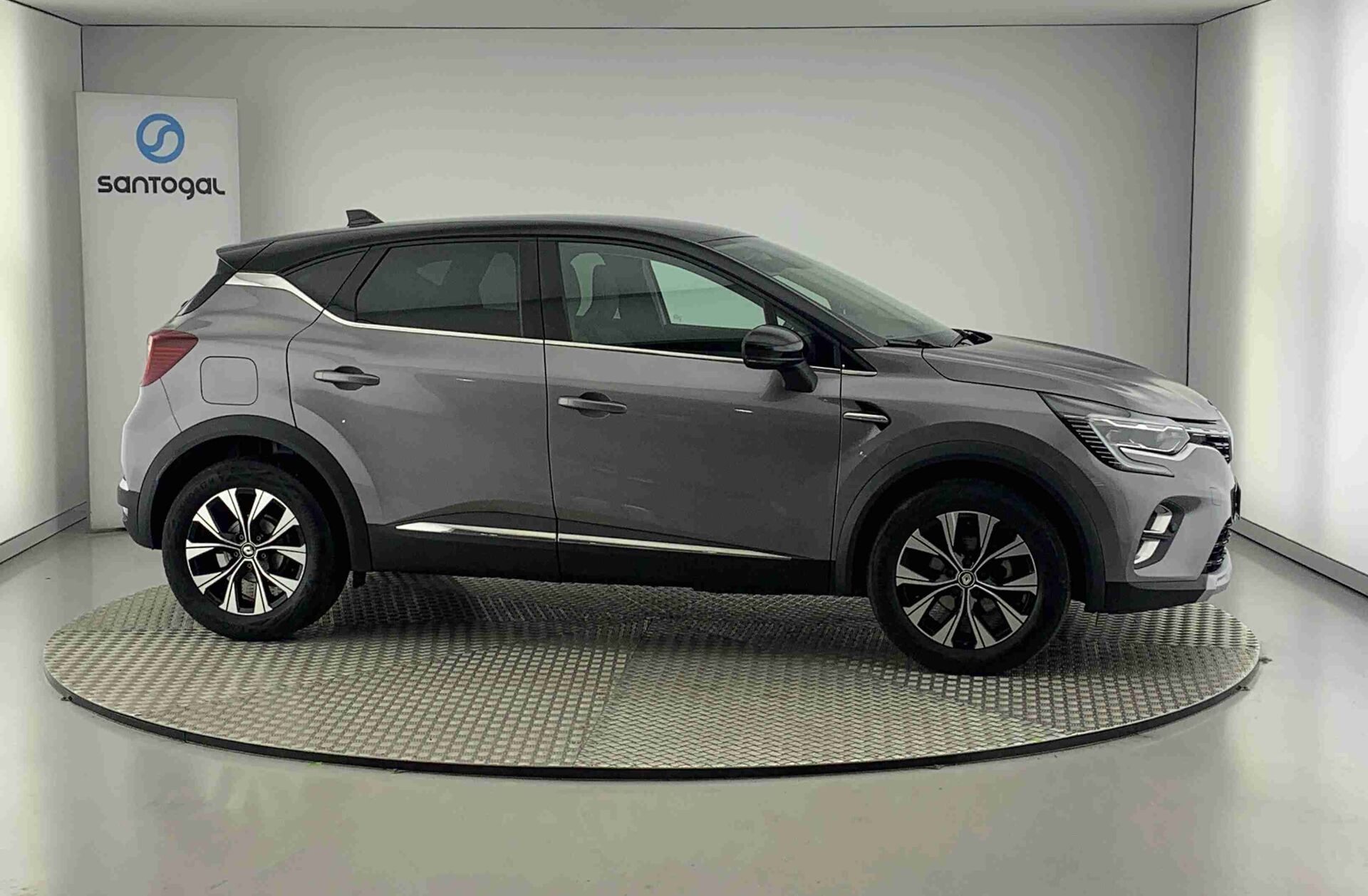 RENAULT Captur 1.0 TCe Techno Bi-Fuel