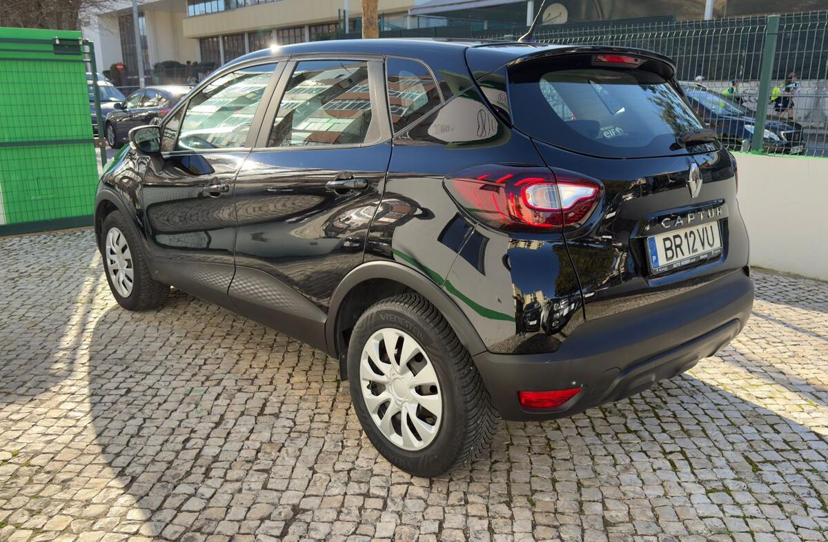 RENAULT Captur 0.9 TCe Exclusive