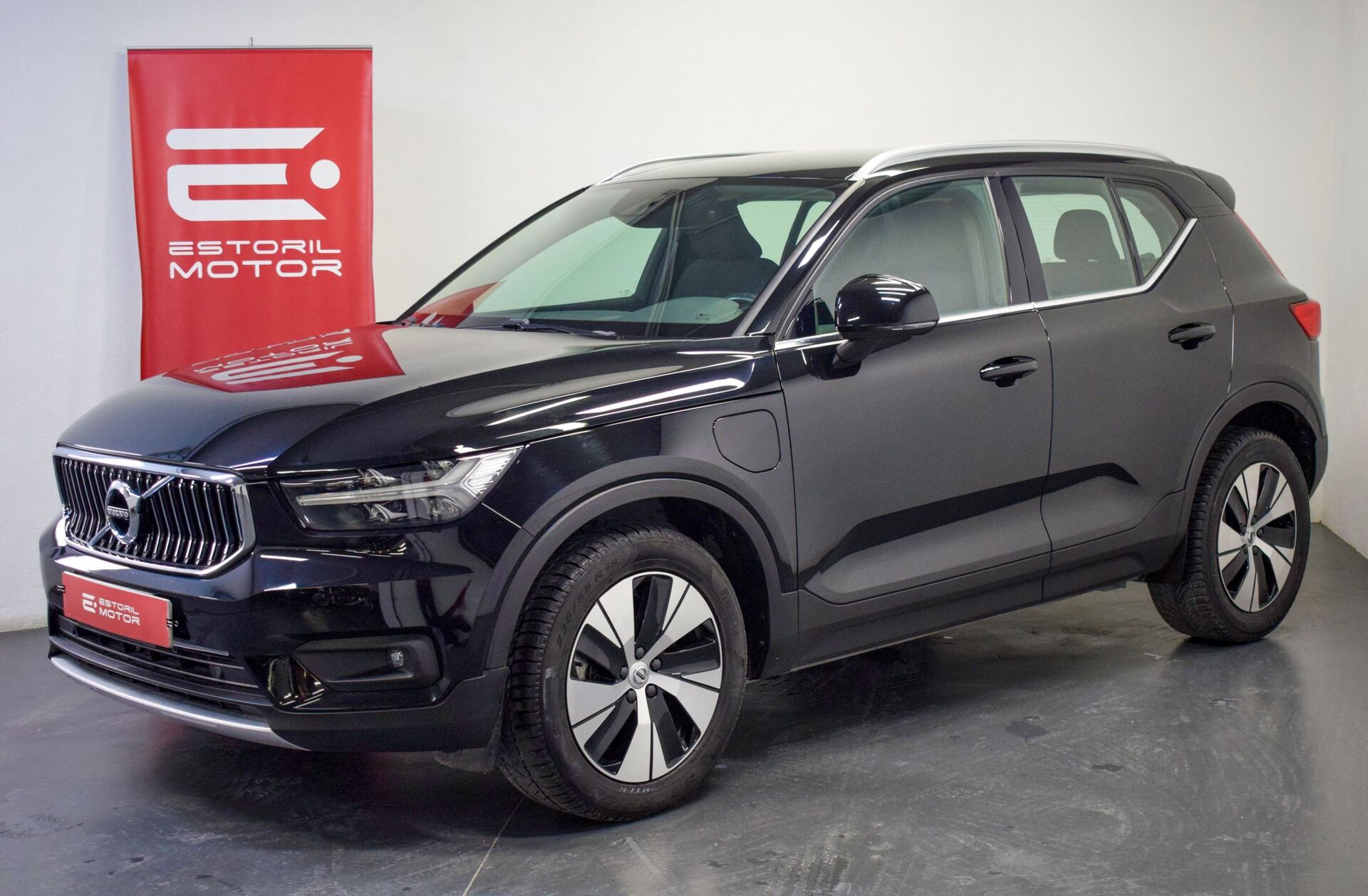 VOLVO XC40 1.5 T4 PHEV Inscription Expression