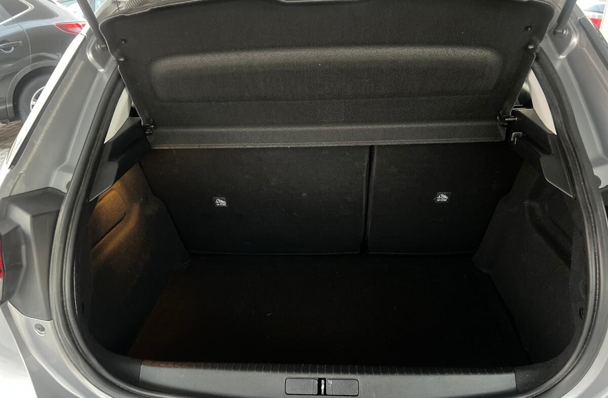 OPEL Corsa 1.2 Edition