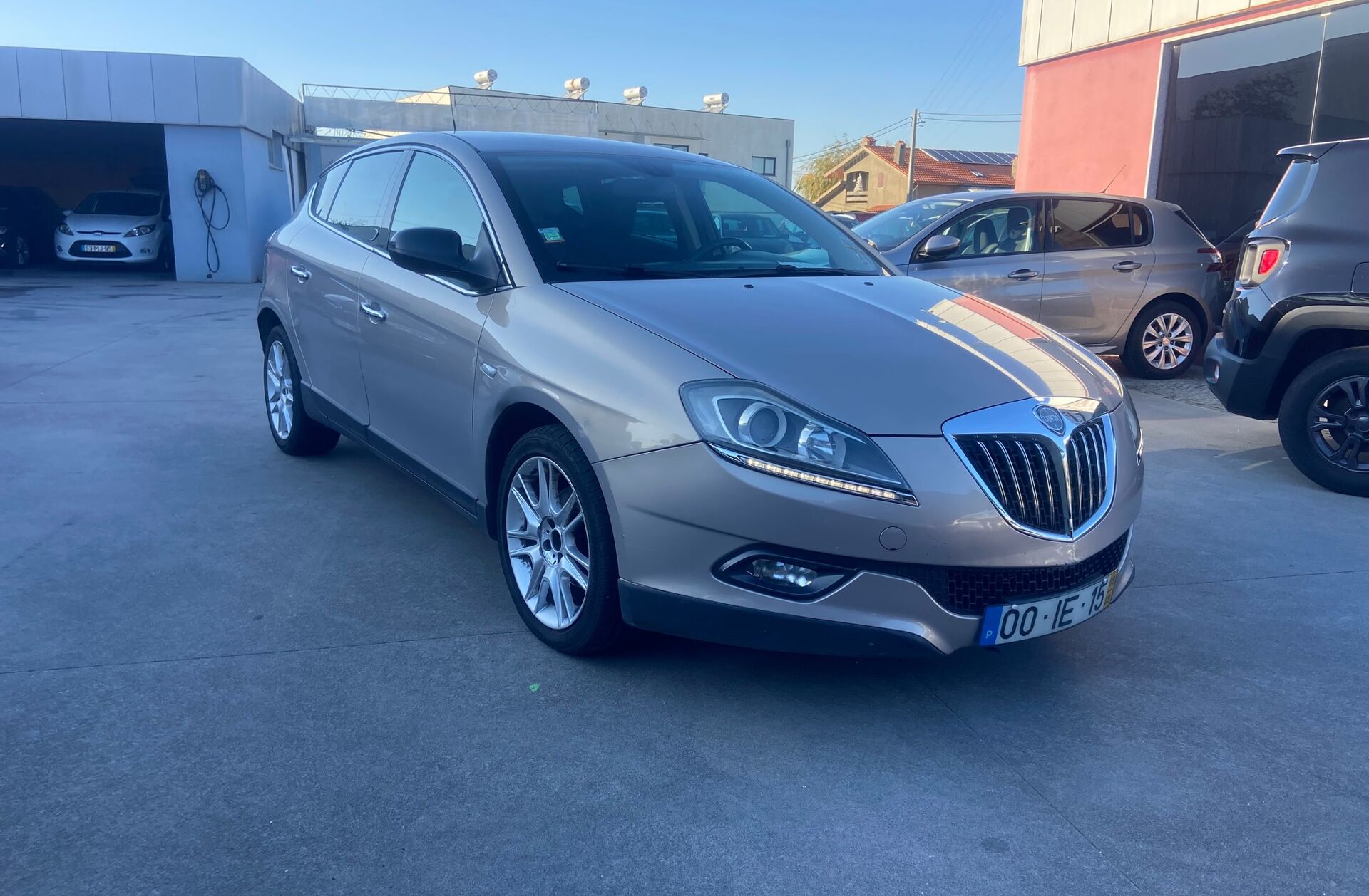 LANCIA Delta 1.6 M-Jet Argento