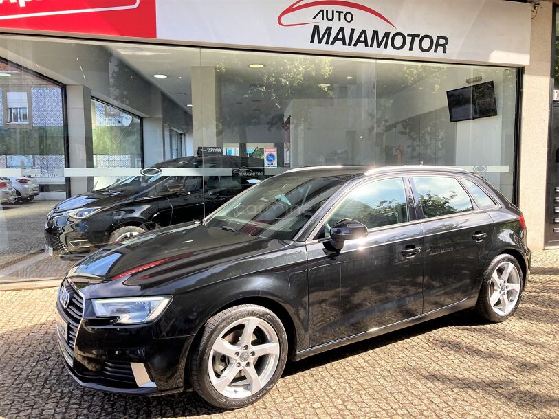 Vendido Audi A3 Sportback 1.6 TDI Des. - Carros usados para venda