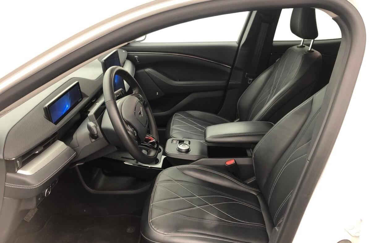 FORD Mustang Mach-E Premium