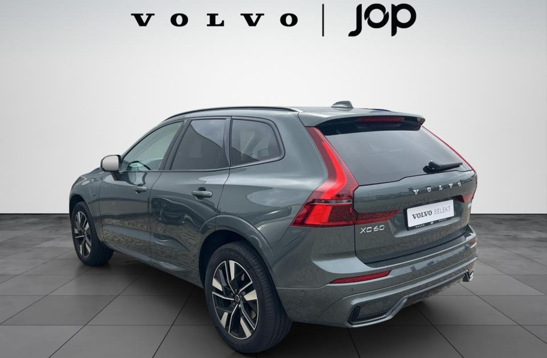VOLVO XC60 2.0 T6 PHEV Plus Dark AWD