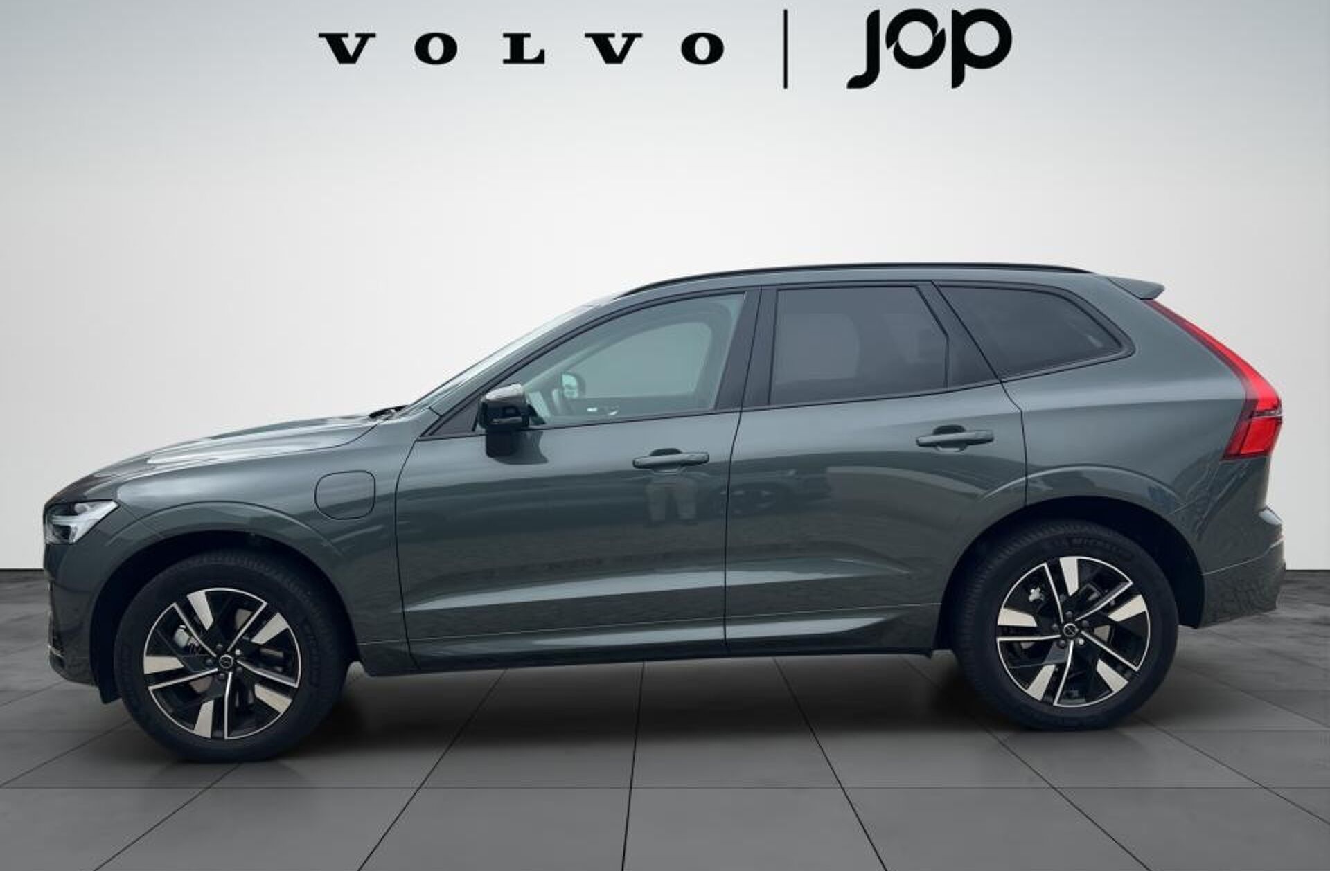 VOLVO XC60 2.0 T6 PHEV Plus Dark AWD