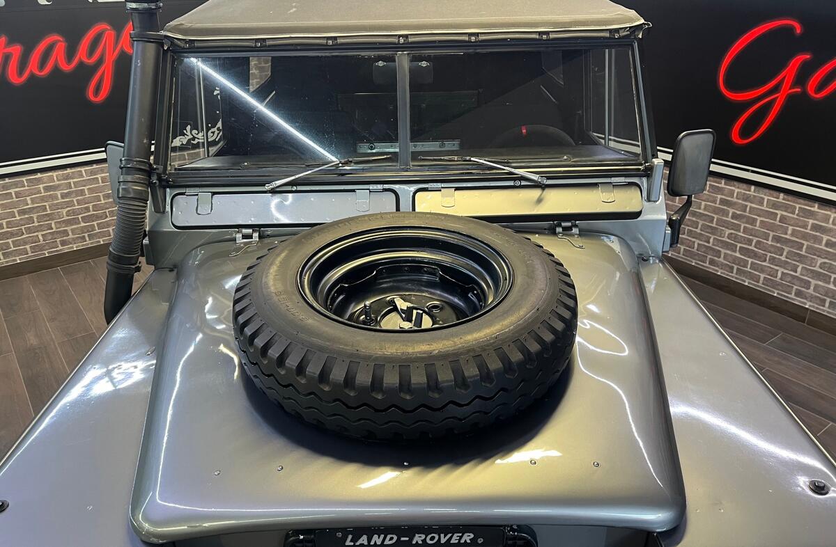 LAND ROVER Defender 110 2.5 TDi Metal Top