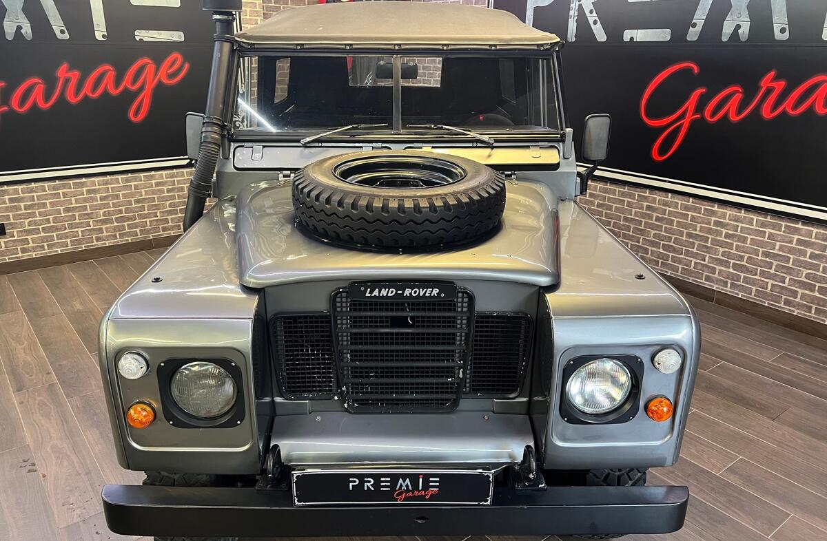 LAND ROVER Defender 110 2.5 TDi Metal Top