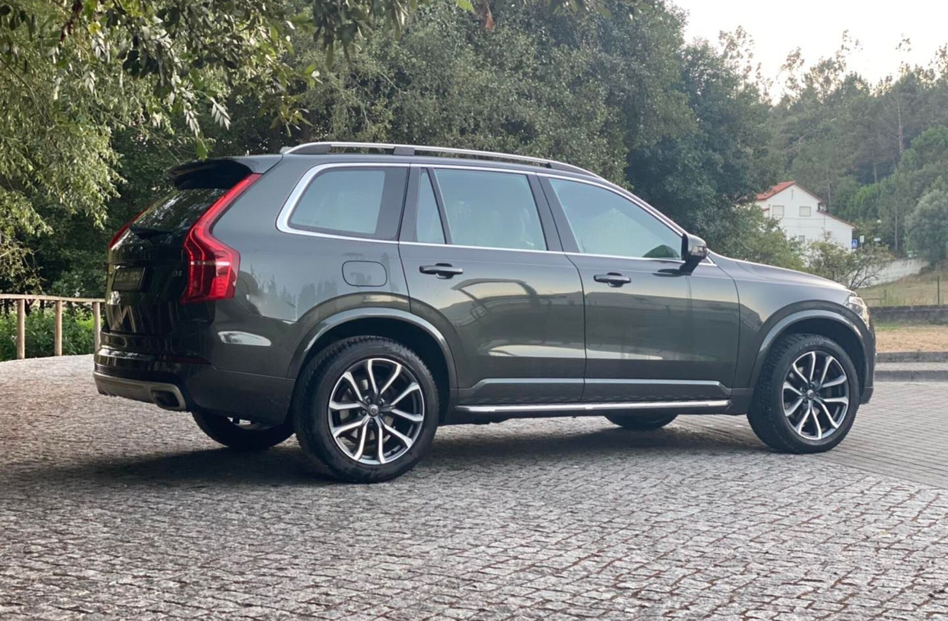 VOLVO XC90 2.0 D4 Momentum