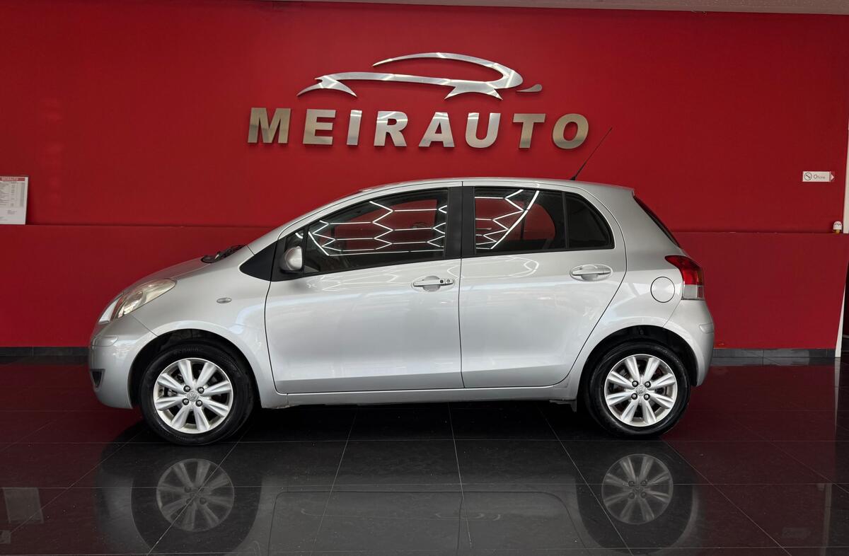 TOYOTA Yaris 1.0 VVT-i Comfort+AC+VSC