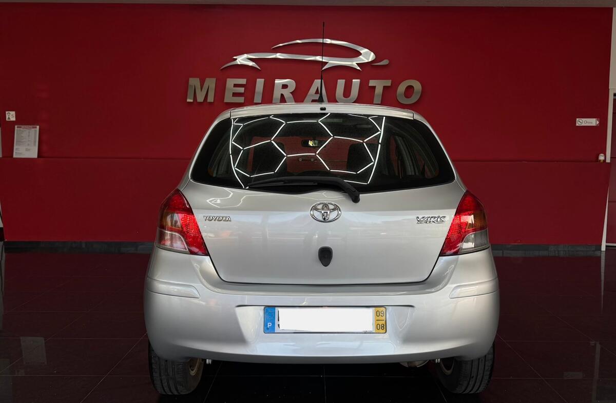 TOYOTA Yaris 1.0 VVT-i Comfort+AC+VSC