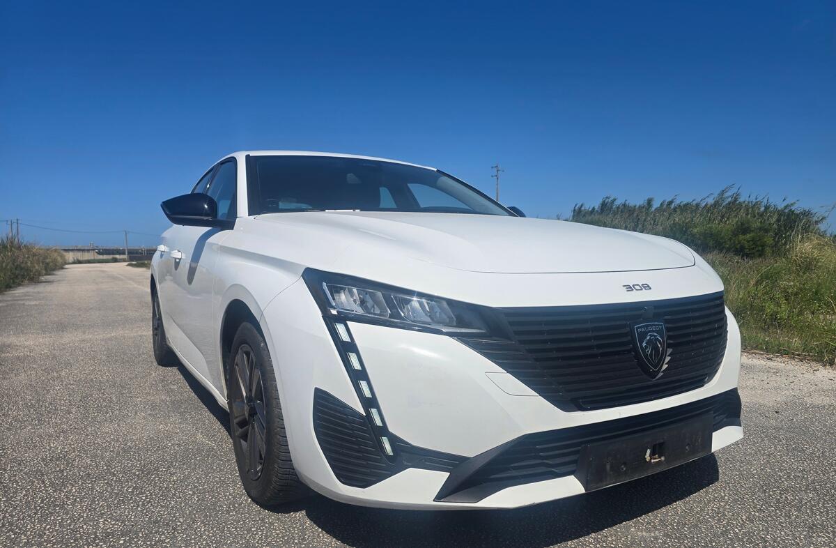 PEUGEOT 308 1.5 BlueHDi Allure EAT8