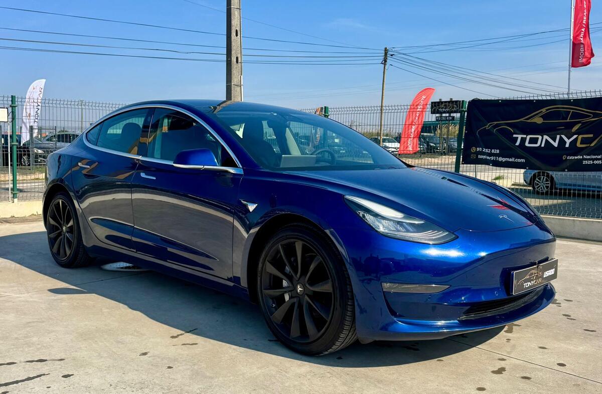 TESLA Model 3 Long-Range Dual Motor AWD
