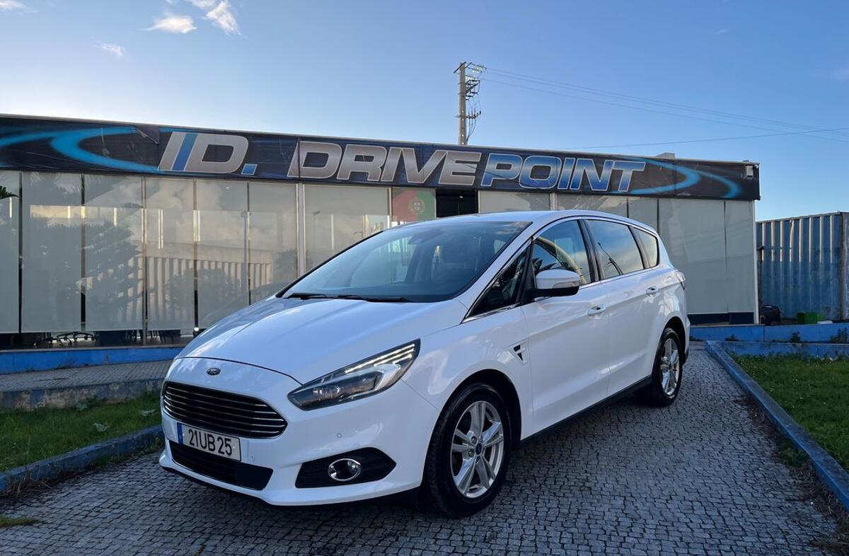 FORD S-MAX 2.0 TDCi Titanium