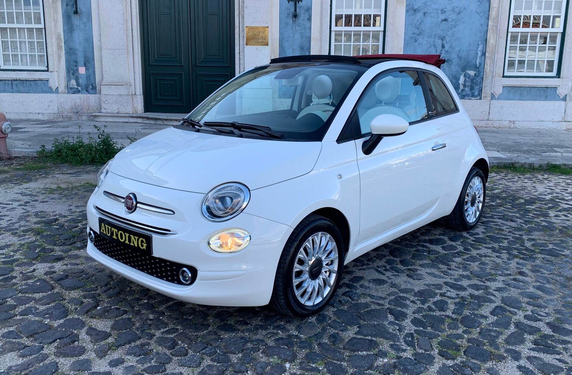 FIAT 500 C 1.0 Hybrid Lounge