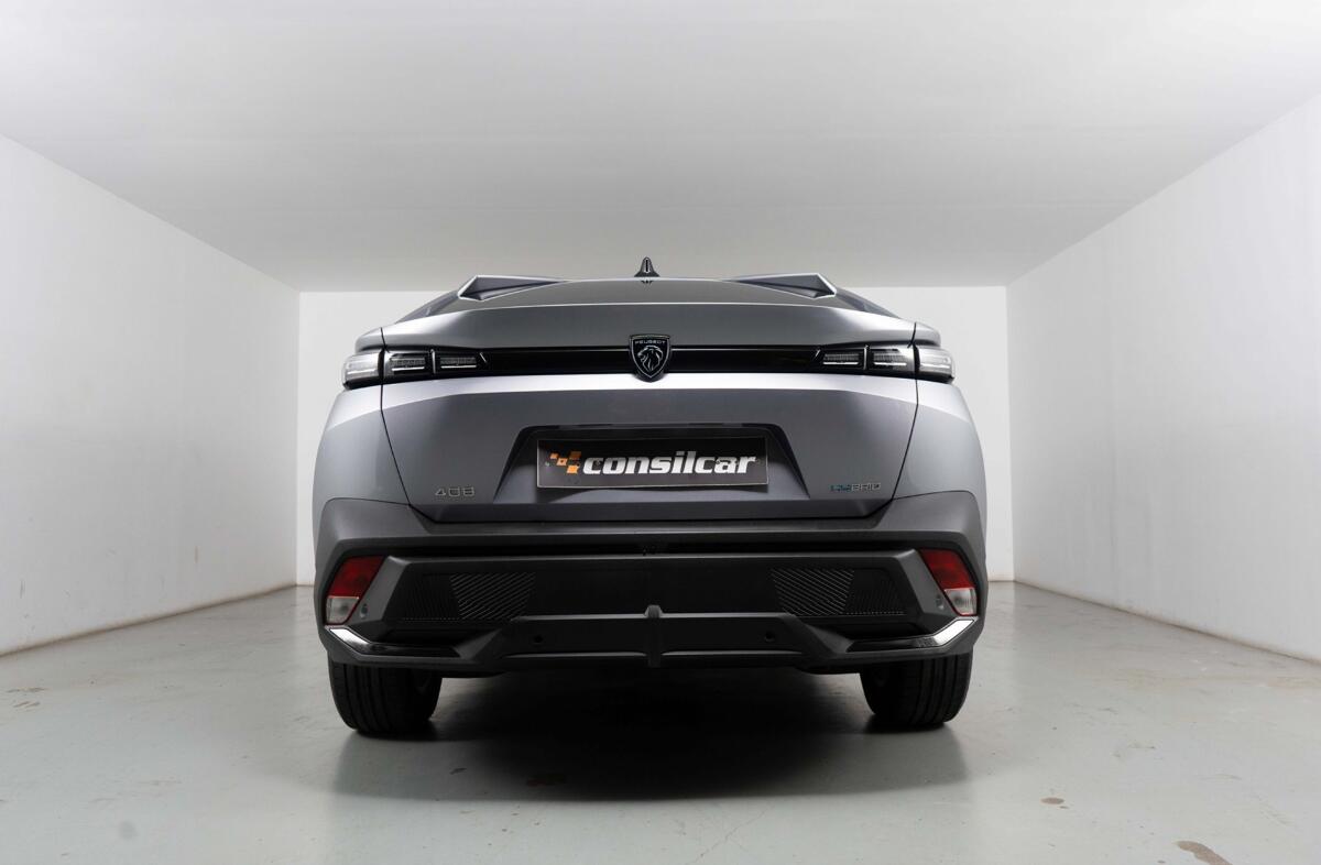 PEUGEOT 408 1.6 Hybrid Allure e-EAT8