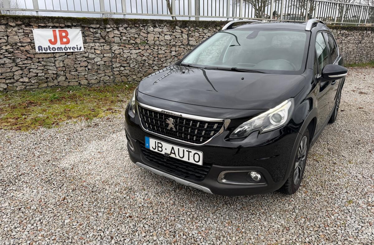 PEUGEOT 2008 1.6 BlueHDi Allure