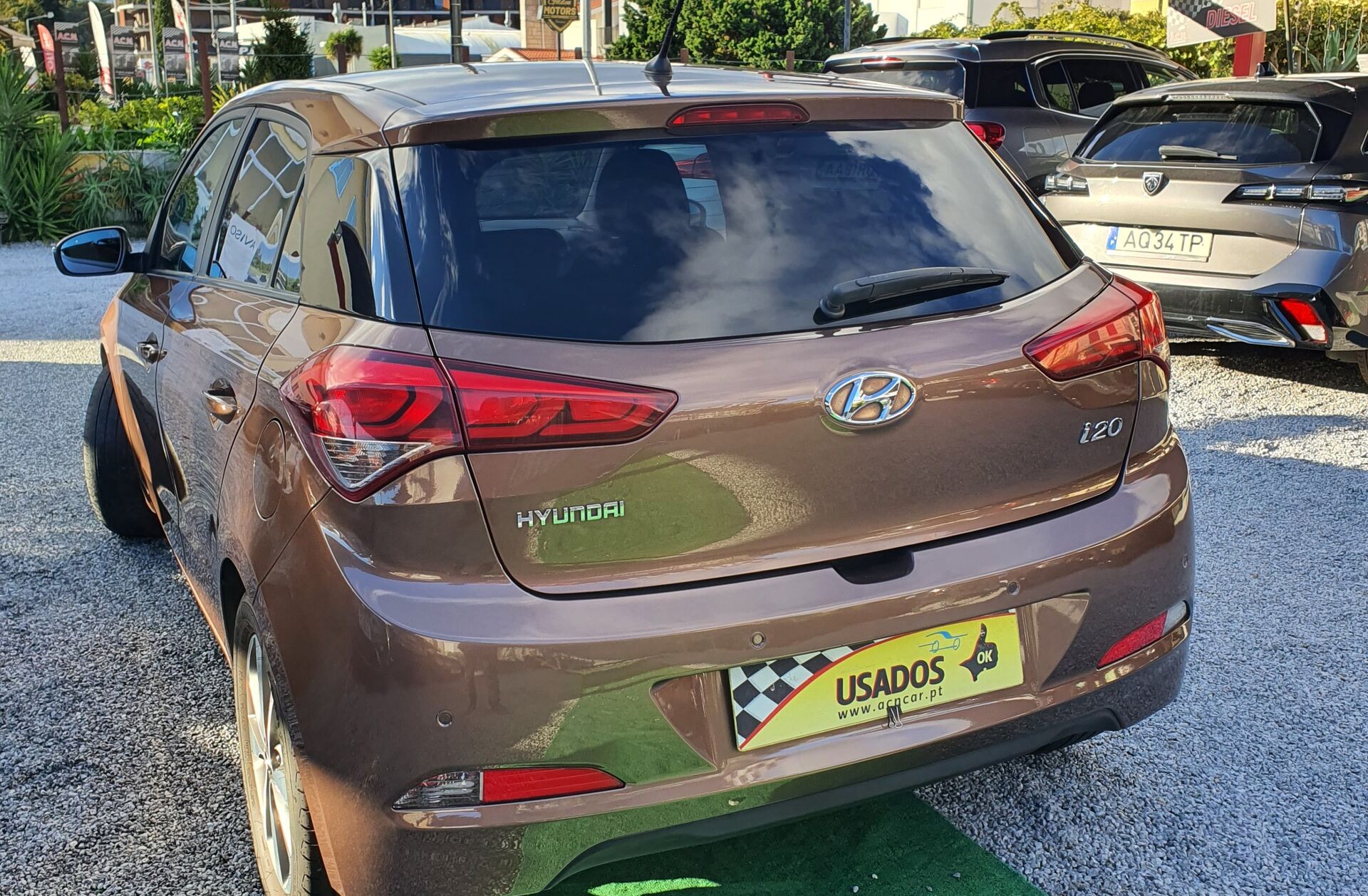 HYUNDAI i20 1.1 CRDi Access+B.+Comandos no Volante