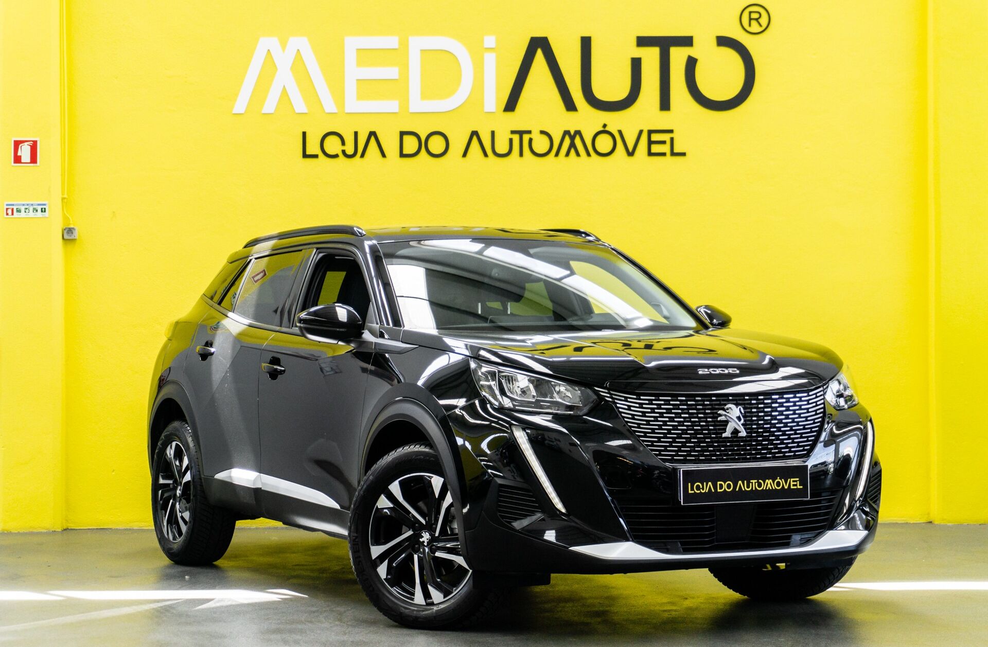 PEUGEOT 2008 1.2 PureTech Allure Pack EAT8