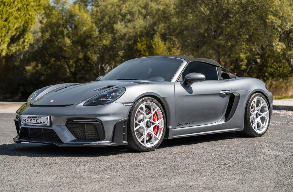 PORSCHE 718 Spyder RS