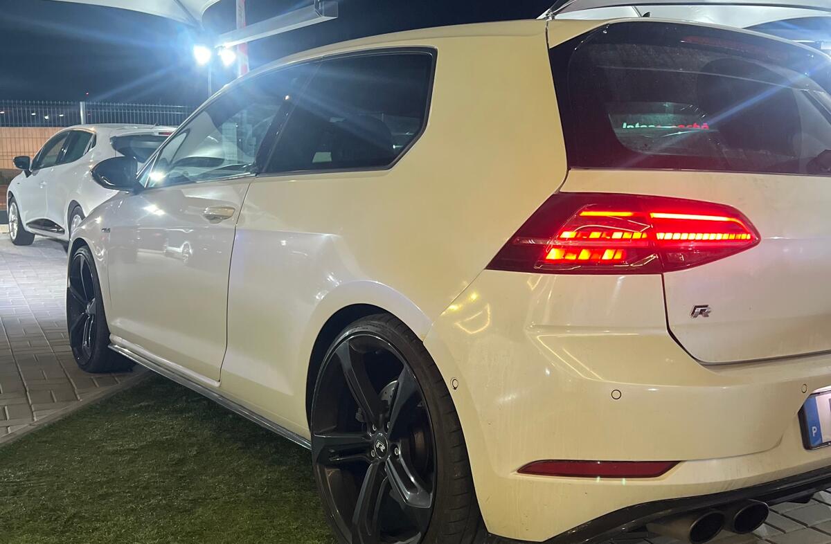 VOLKSWAGEN Golf 2.0 TSi GTi DSG Performance