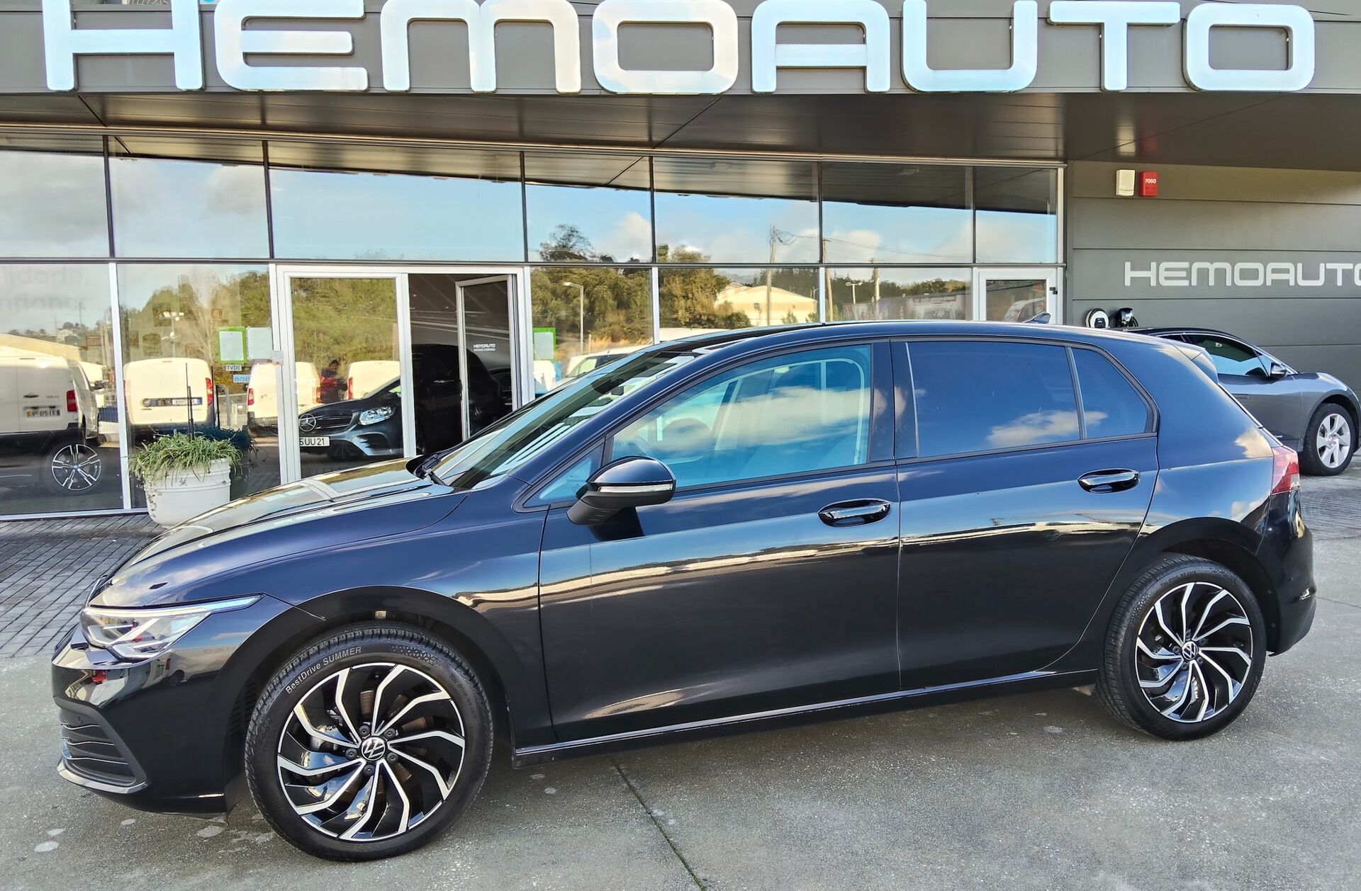 VOLKSWAGEN Golf 1.0 TSI Sportline