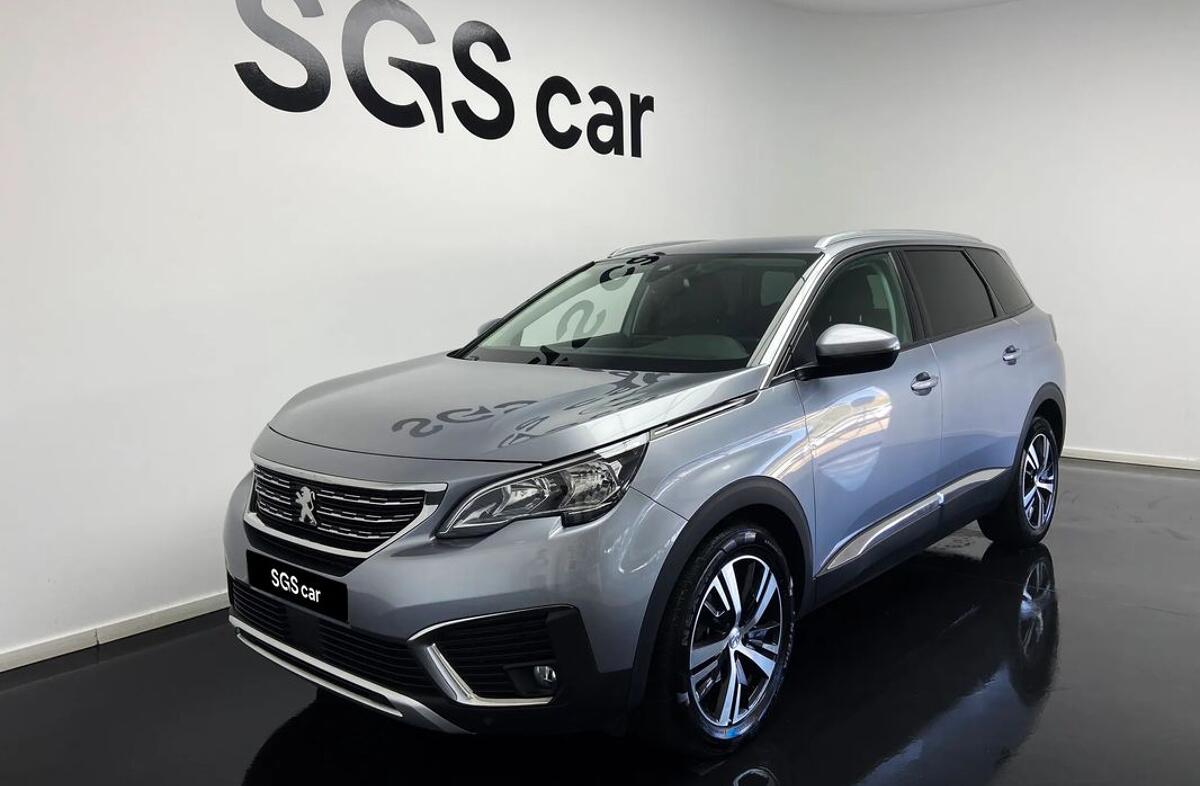 PEUGEOT 5008 1.5 BlueHDi Allure