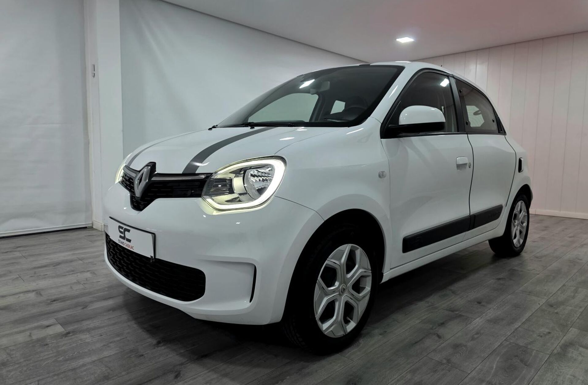 RENAULT Twingo 1.0 SCe Intens