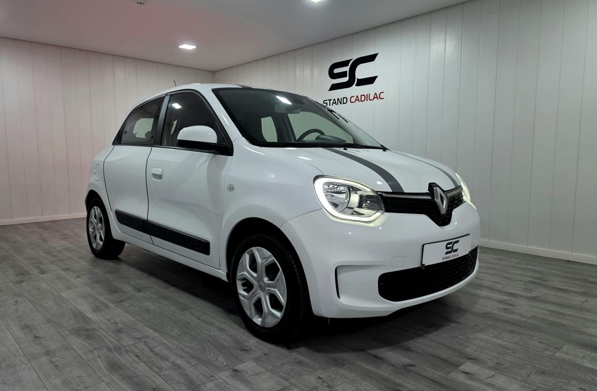 RENAULT Twingo 1.0 SCe Intens