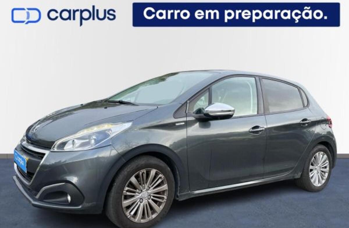 PEUGEOT 208 1.2 PureTech Style