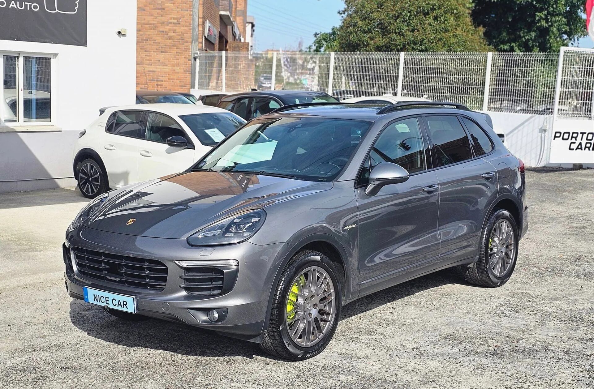 PORSCHE Cayenne S E-Hybrid Platinum Edition