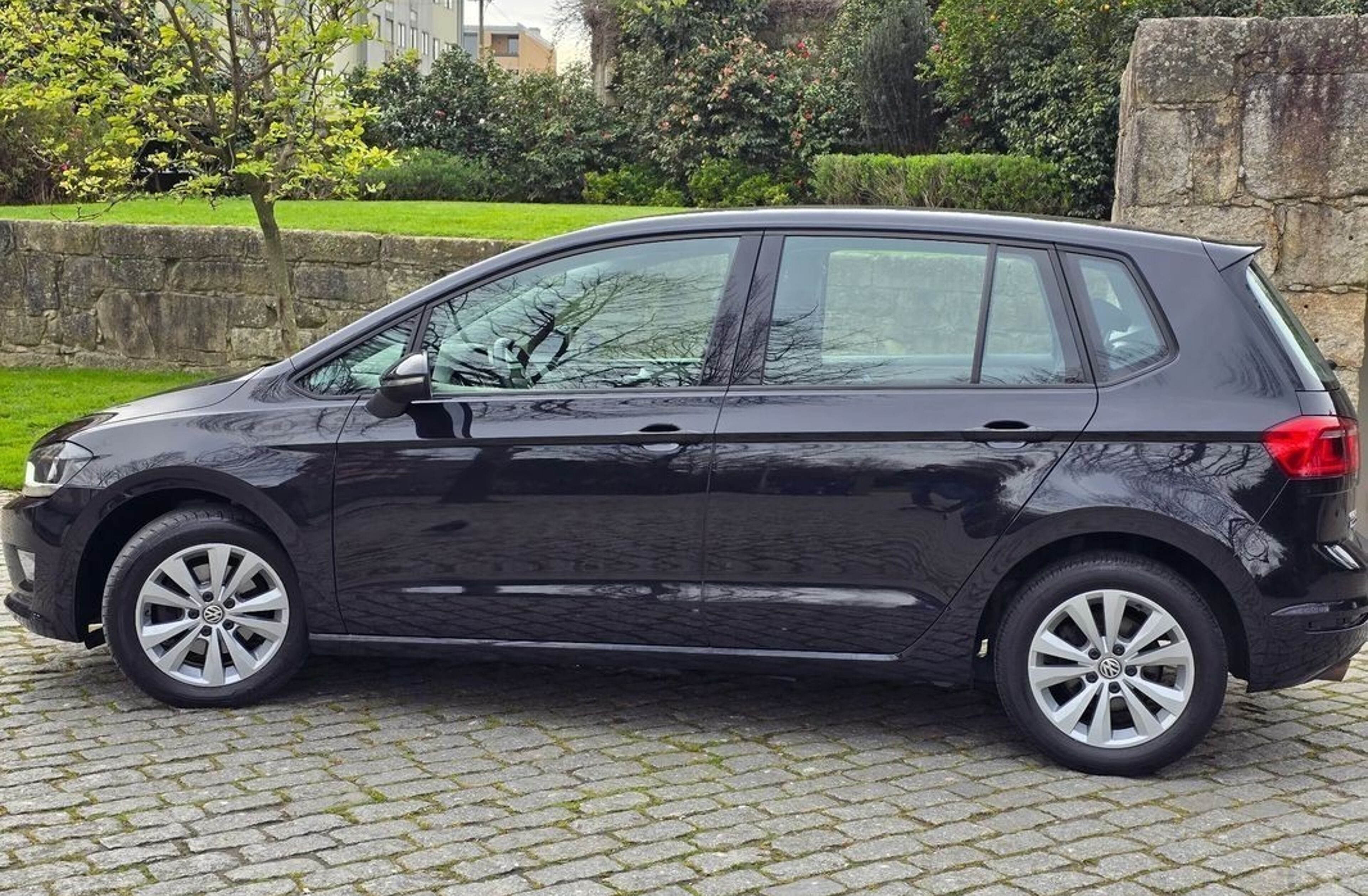VOLKSWAGEN Golf 1.6 TDI Confortline BlueMotion