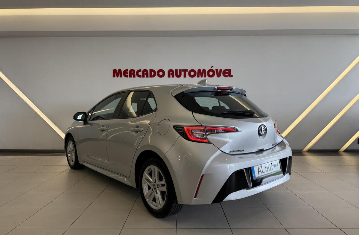 TOYOTA Corolla 1.8 Hybrid Comfort